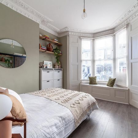 Arte Stays - 2 Bed Luxurious Flat, Garden, 5Min Dalston St., Parking Available, Serviced Accommodation - Up To 5 Ppl Лондон Экстерьер фото